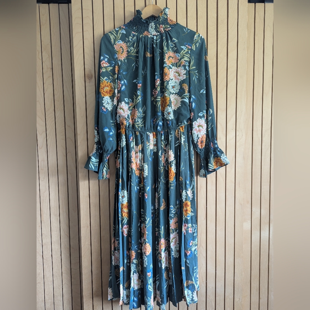 Indie & Co Eleanor Floral Green Dress Large NWOT